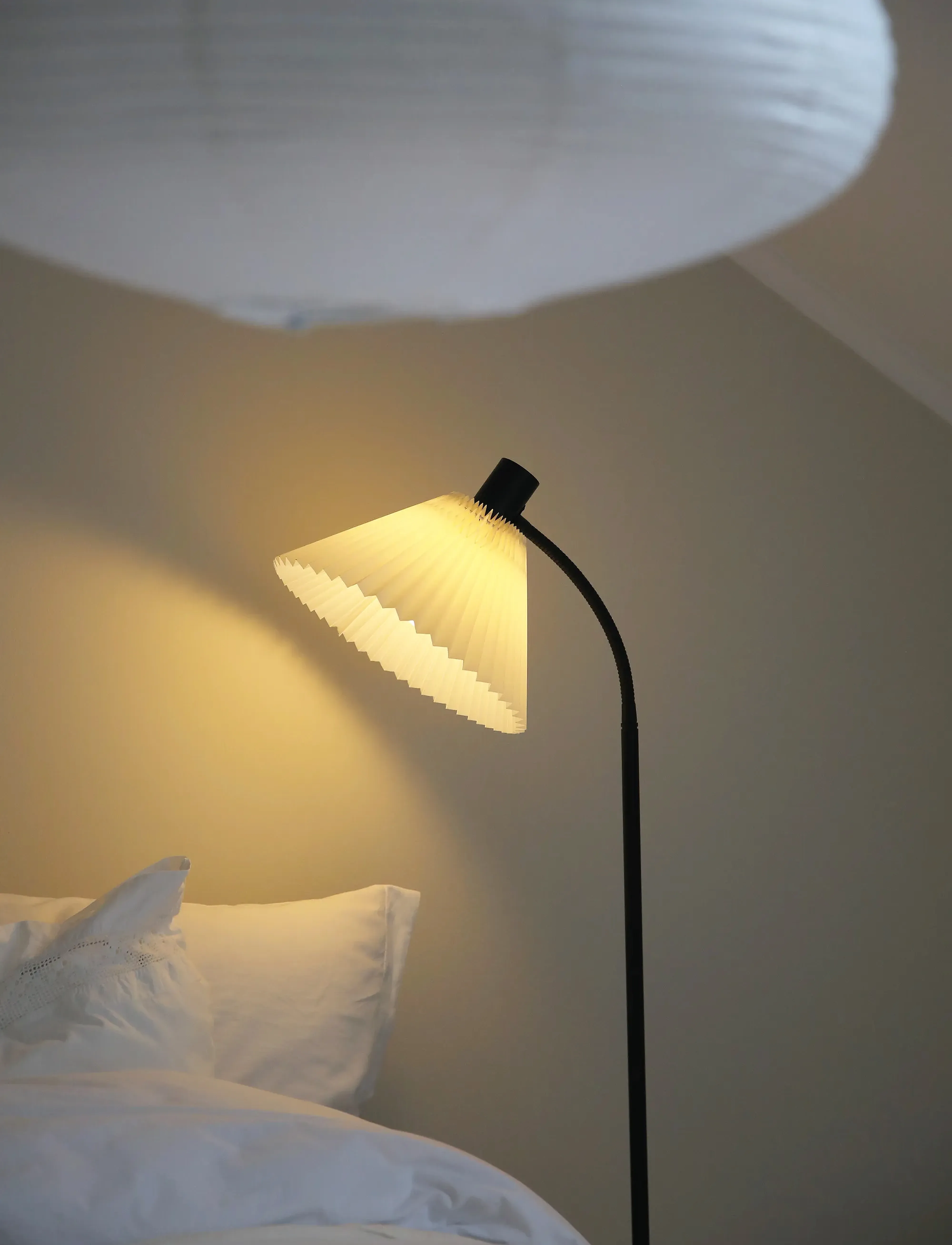 Markslöjd Lighting - MIRA Floor Lamp - black - 2