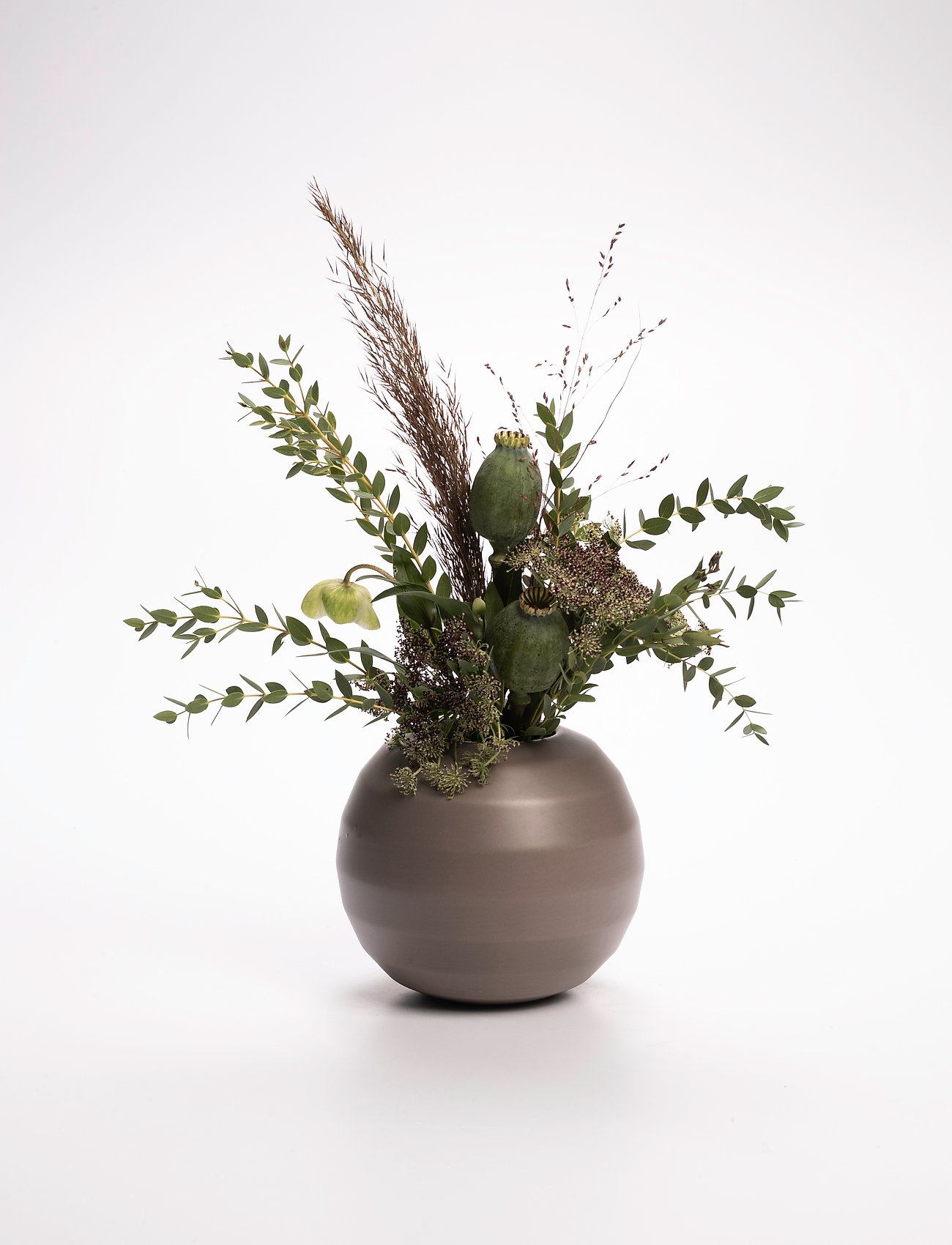 Markslöjd Living - Omfamna Vase - isot maljakot - mole grey matte - 1