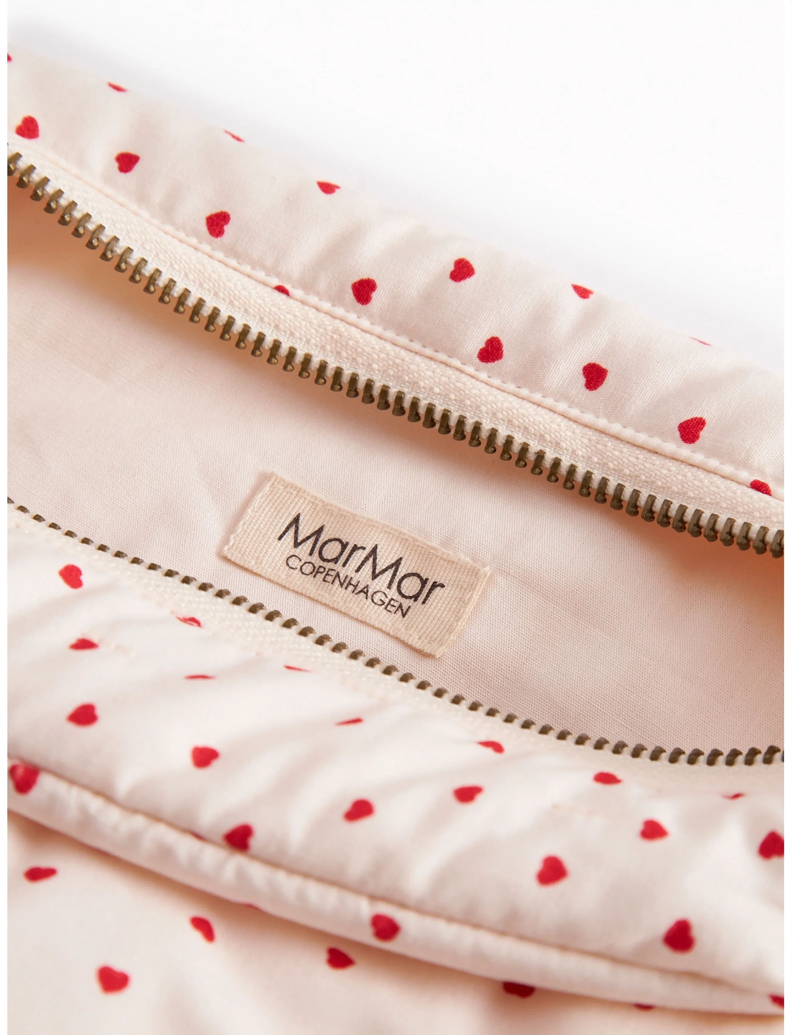 MarMar Copenhagen - Toiletry Bag - baden - happy hearts - 3