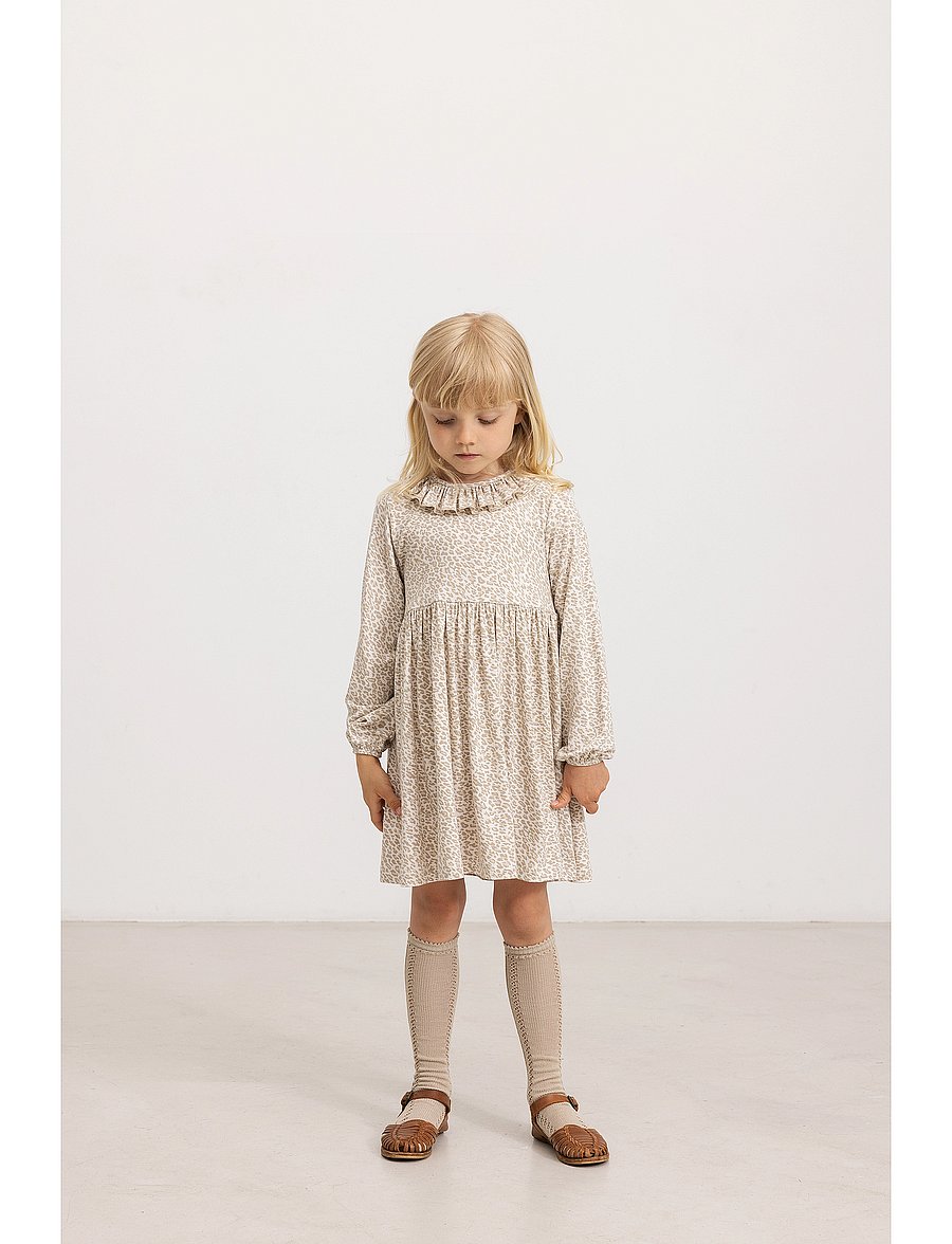 MarMar Copenhagen - Diora Frill - vauvojen pitkähihaiset mekot - beige leo - 3