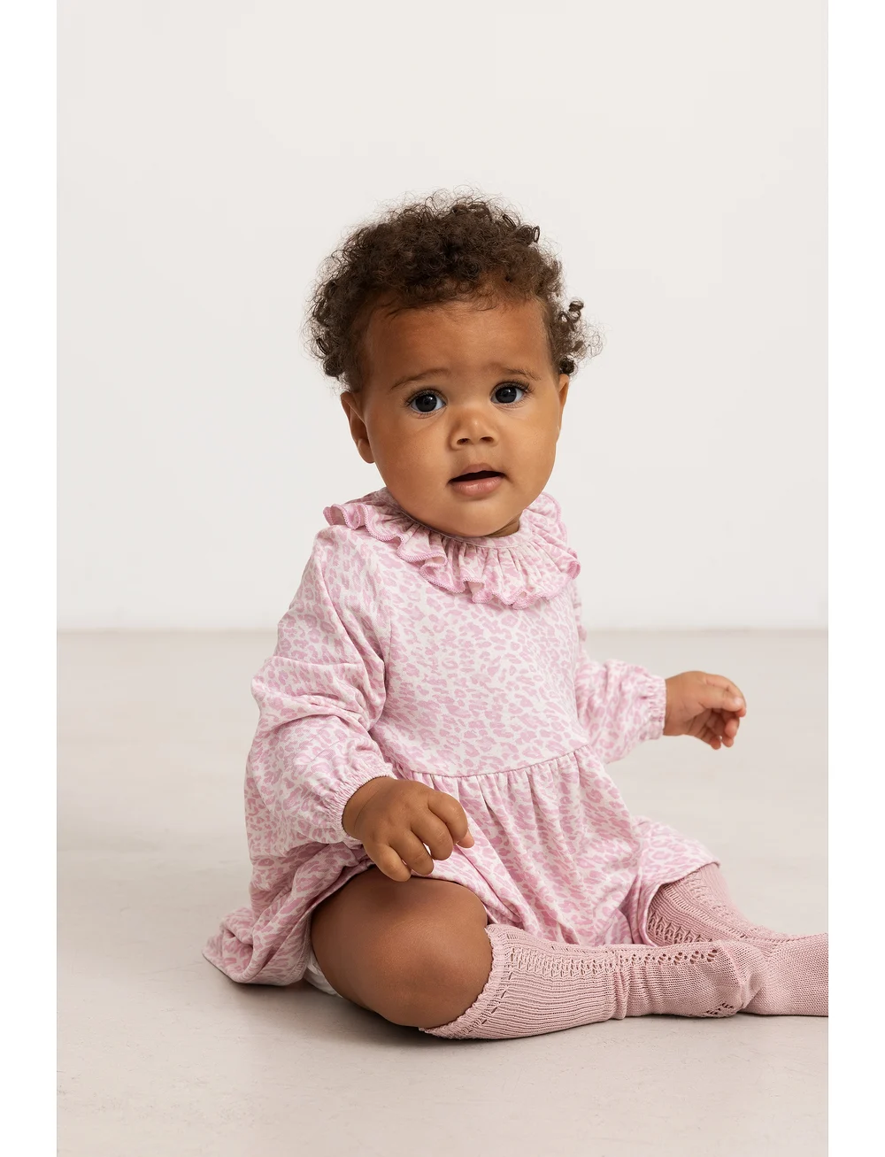 MarMar Copenhagen - Diora Frill - långärmade babyklänningar - pink leo - 0