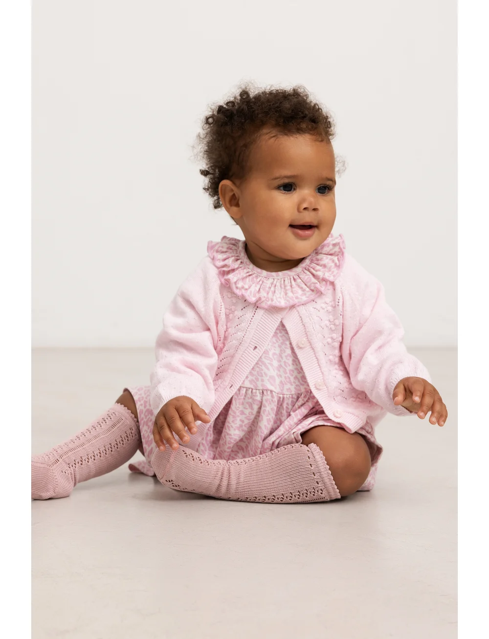 MarMar Copenhagen - Diora Frill - långärmade babyklänningar - pink leo - 2