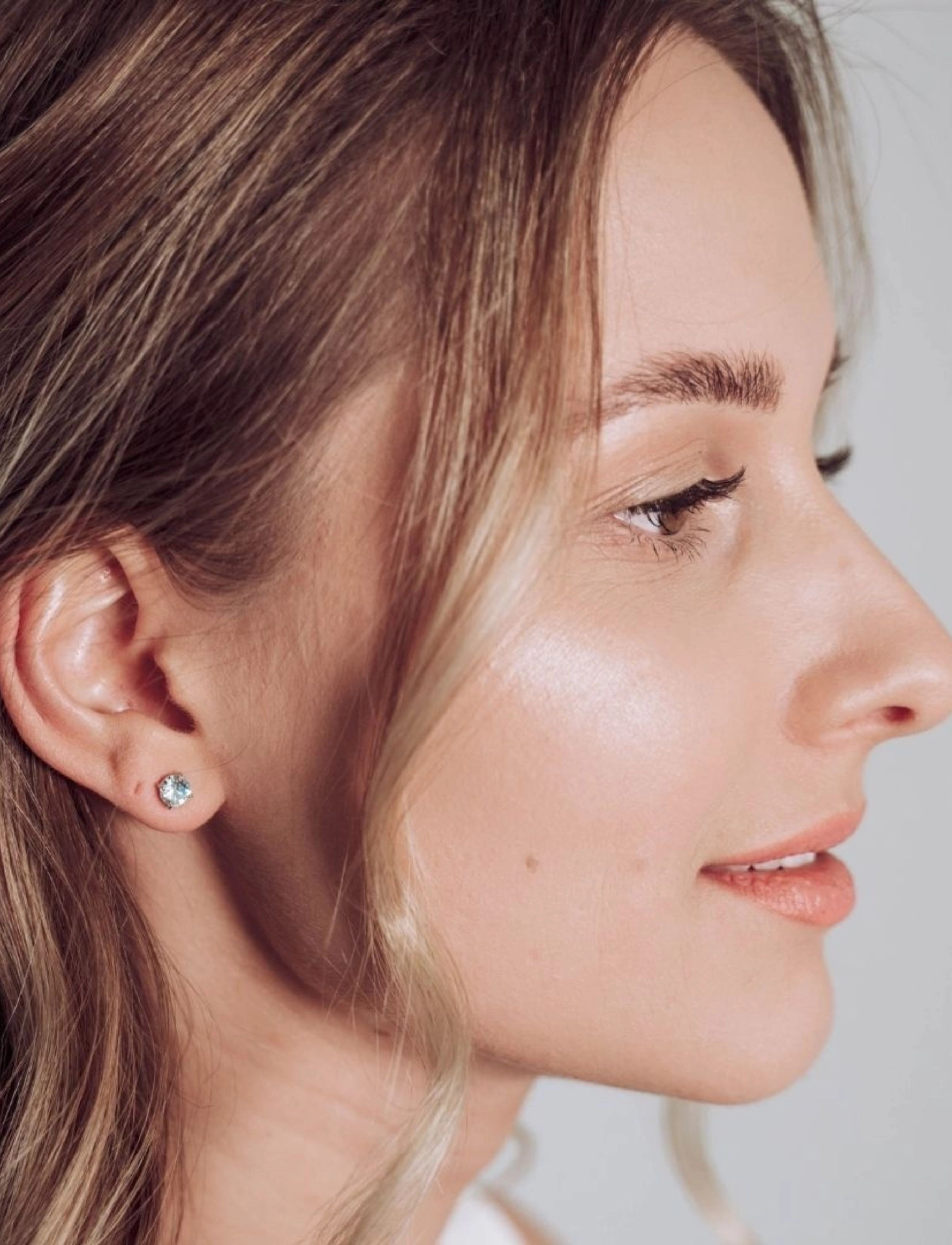 Marmara Sterling - Goldplated stud earrings - naastkõrvarõngad - crystal - 2