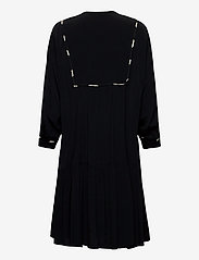 Masai - Naba - midi kjoler - black - 1