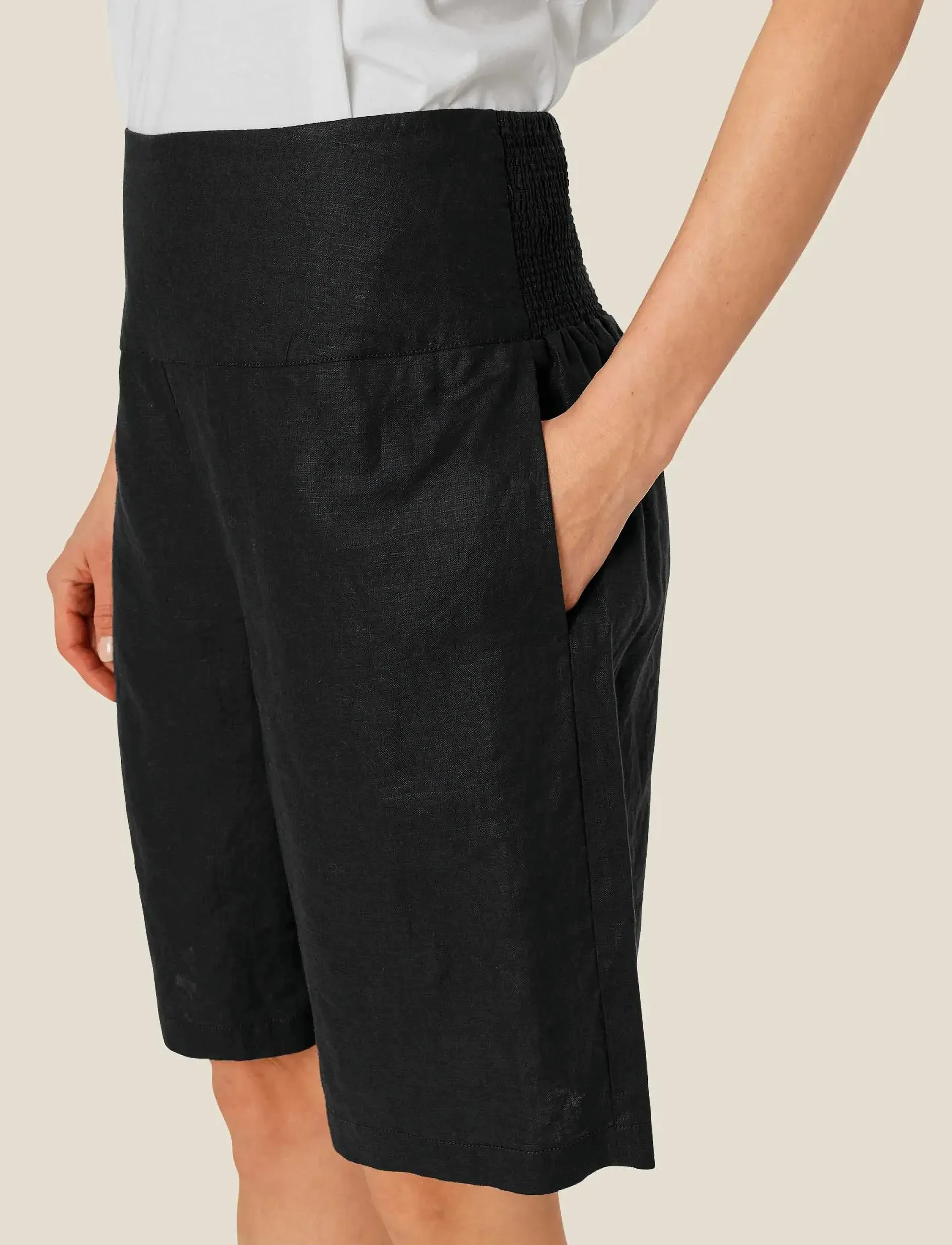 Masai - MaPinja - linneshorts - black - 4