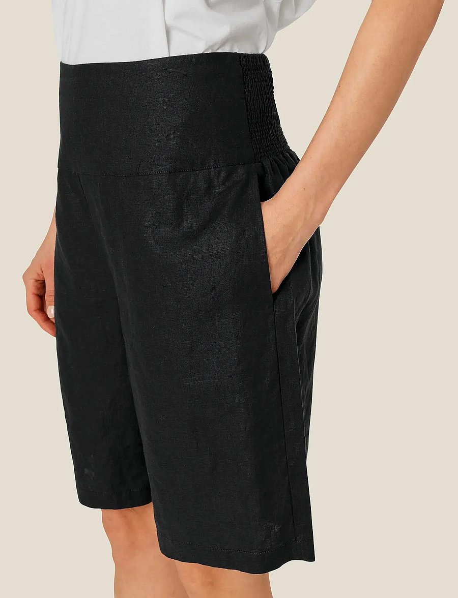 Masai - MaPinja - leinen-shorts - black - 4