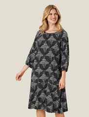 Masai - Nybela - vidutinio ilgio suknelės - black - 2