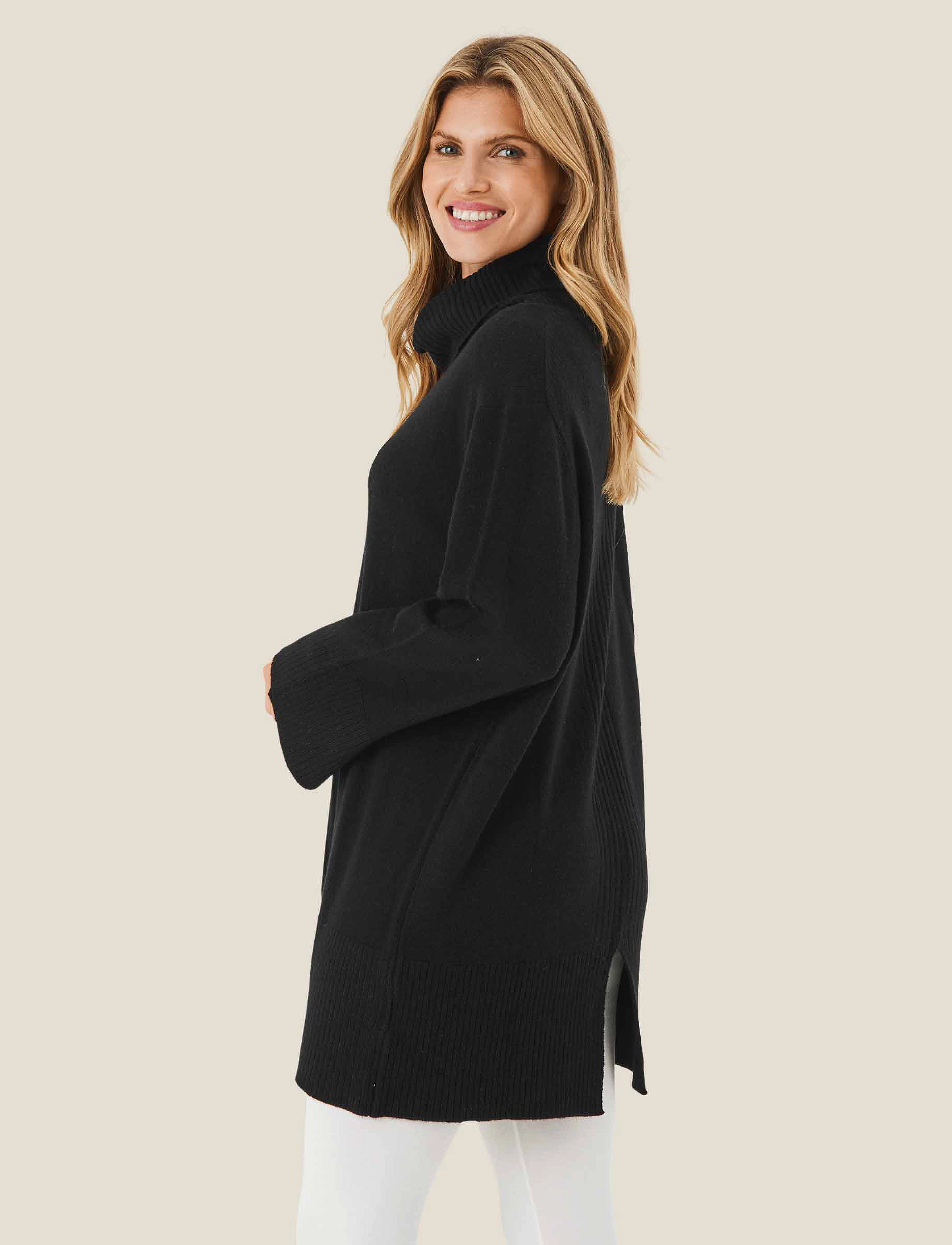 Masai - MaFatos - black - 3