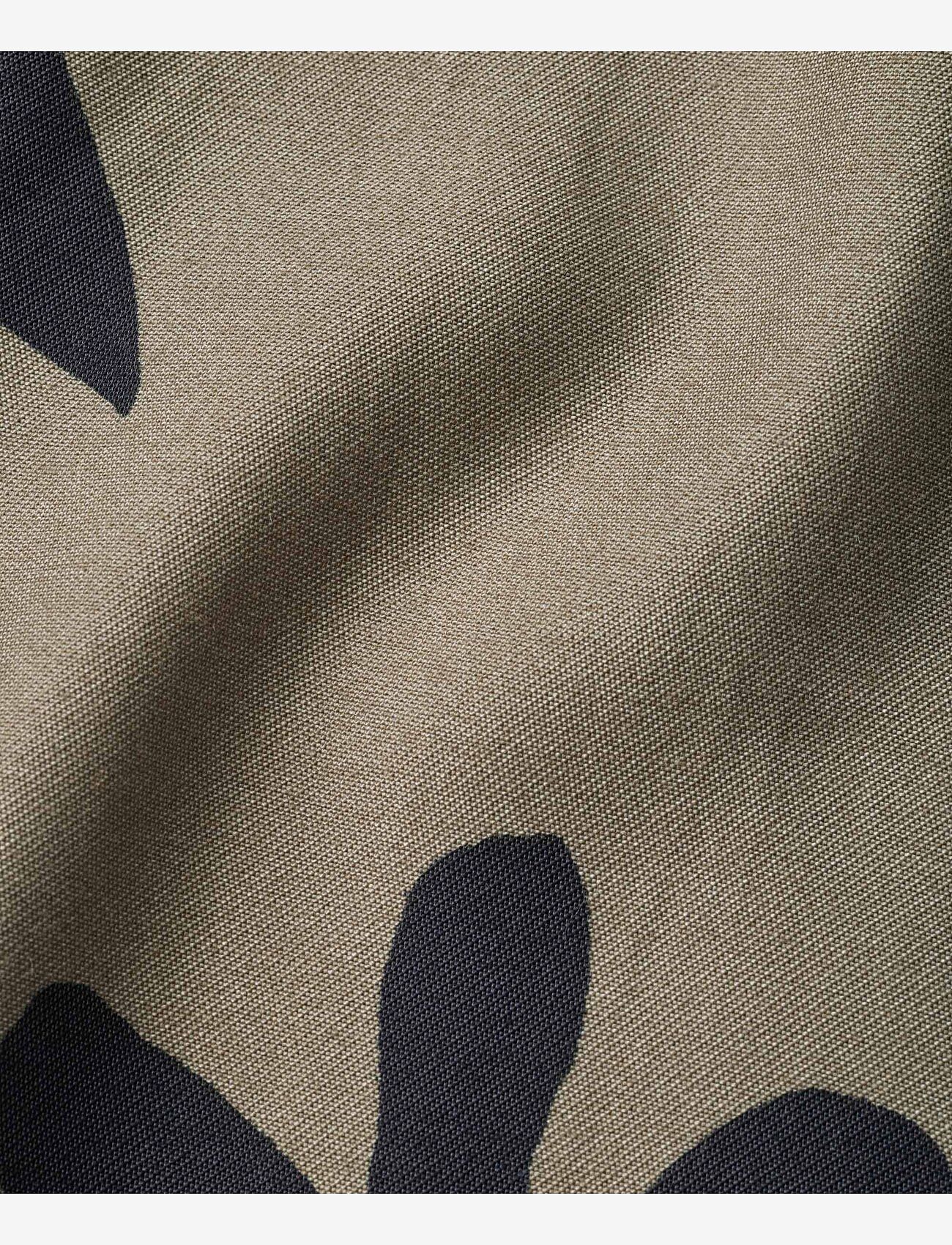 Masai - MaIdette - vetiver - 3