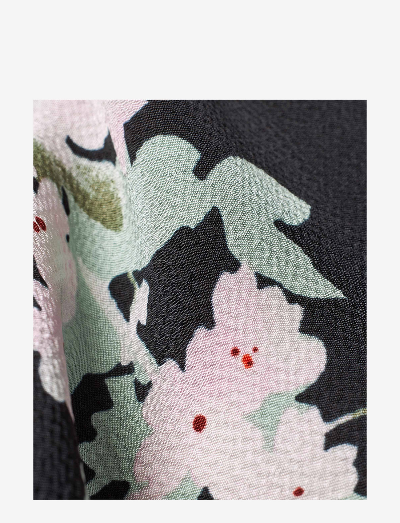 Masai - MaBegitta - short-sleeved blouses - pink lady - 2