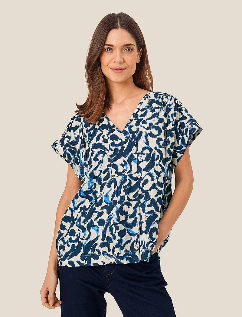 Masai - MaBraidy - kurzämlige blusen - ultramarine - 0