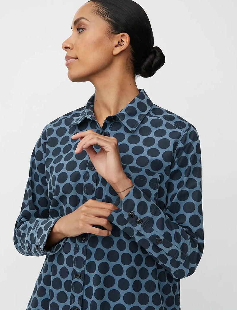 Masai - MaIndiba - pikkade varrukatega särgid - navy blazer - 5