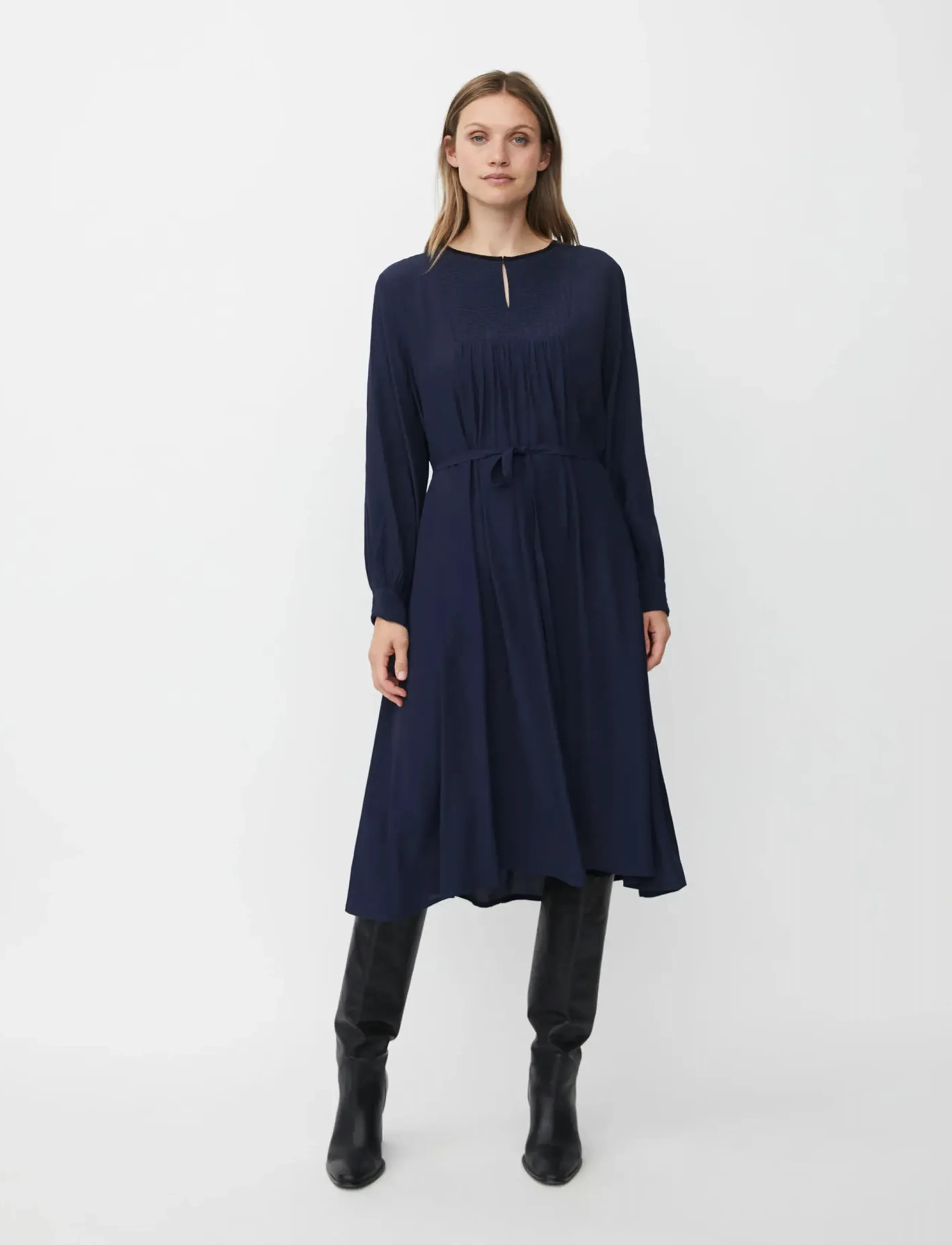 Masai - MaNormata - midikjoler - navy blazer - 3