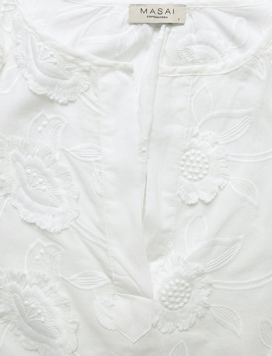 Masai - MaBrenya - long sleeved blouses - white - 2