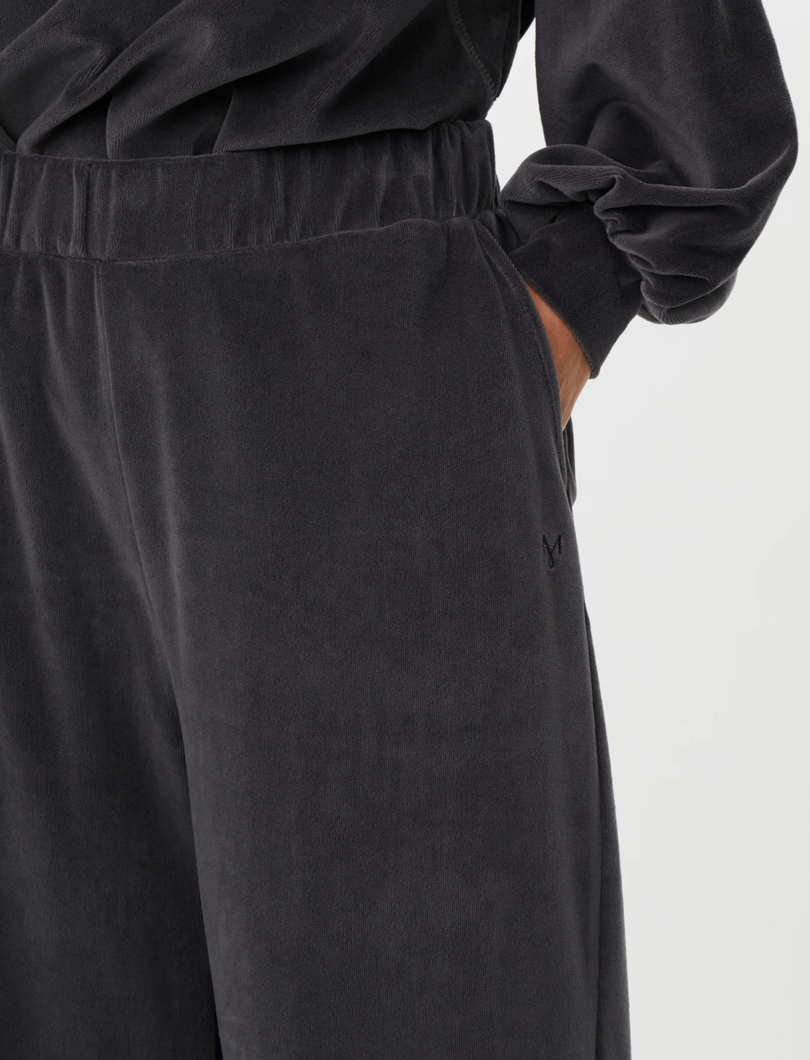 Masai - MaPanira - grey pin - 5