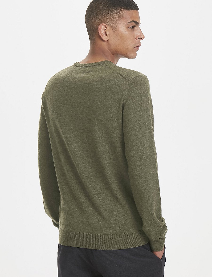 Matinique - Margrate - round necks - forest night - 4