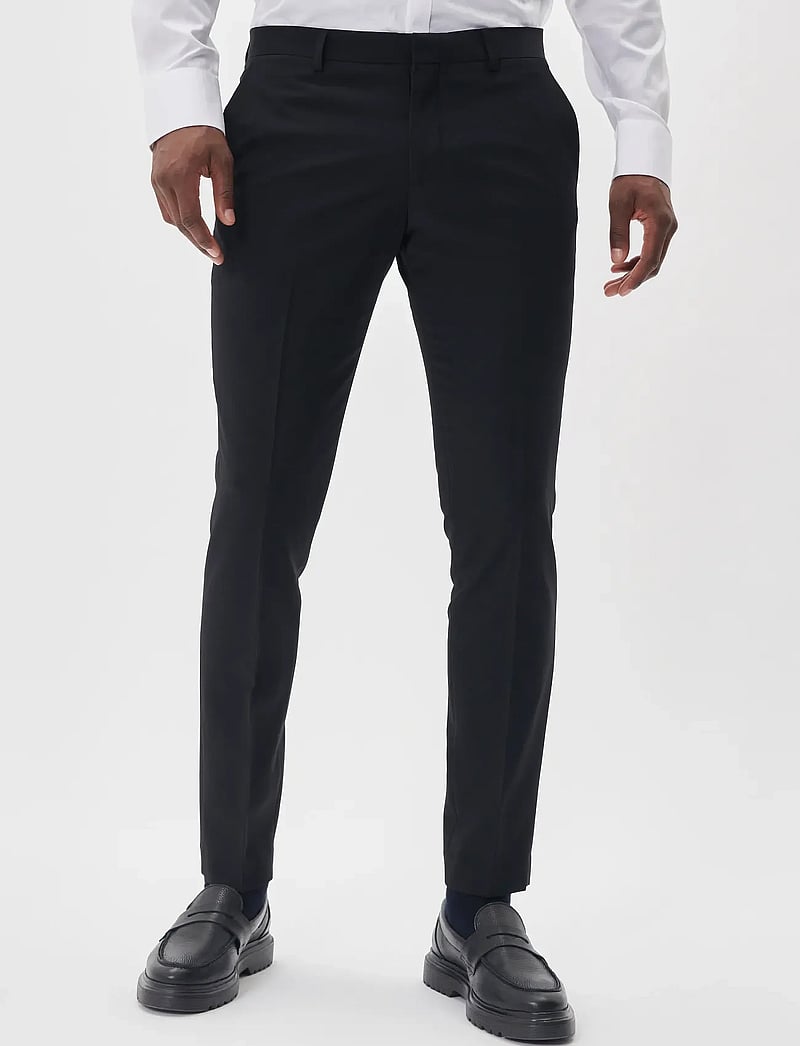 Matinique - Vincent - Ülikonnapüksid - black - 0