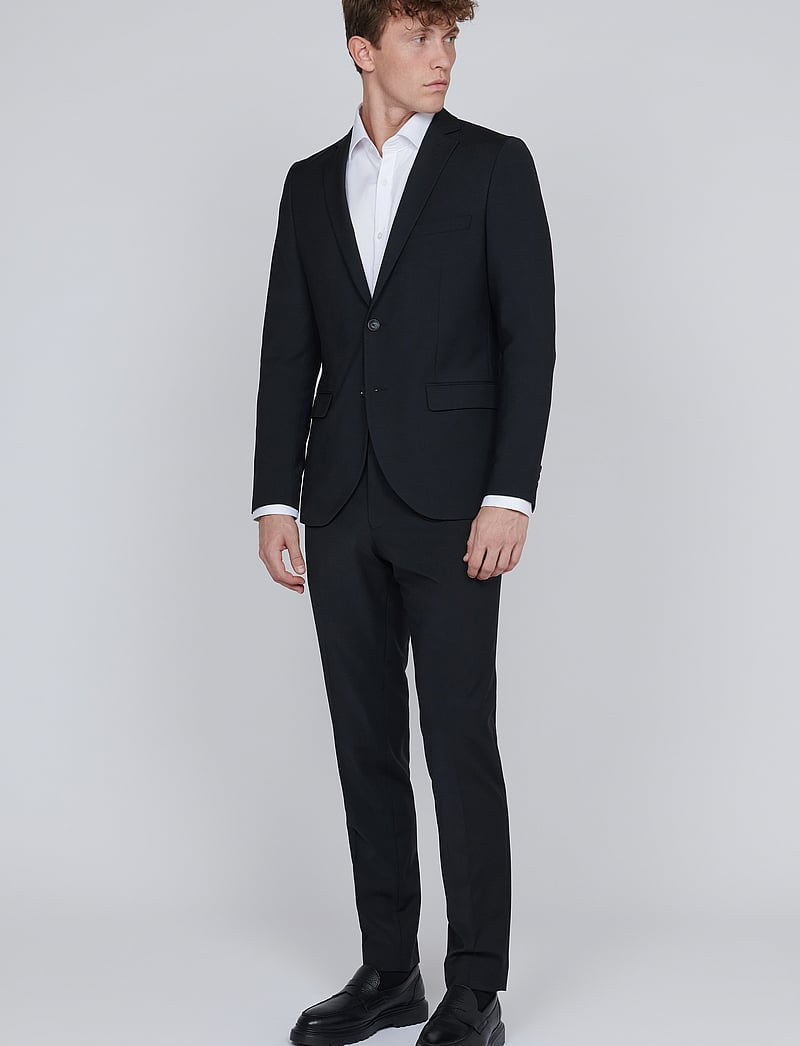 Matinique - Vincent - Ülikonnapüksid - black - 4