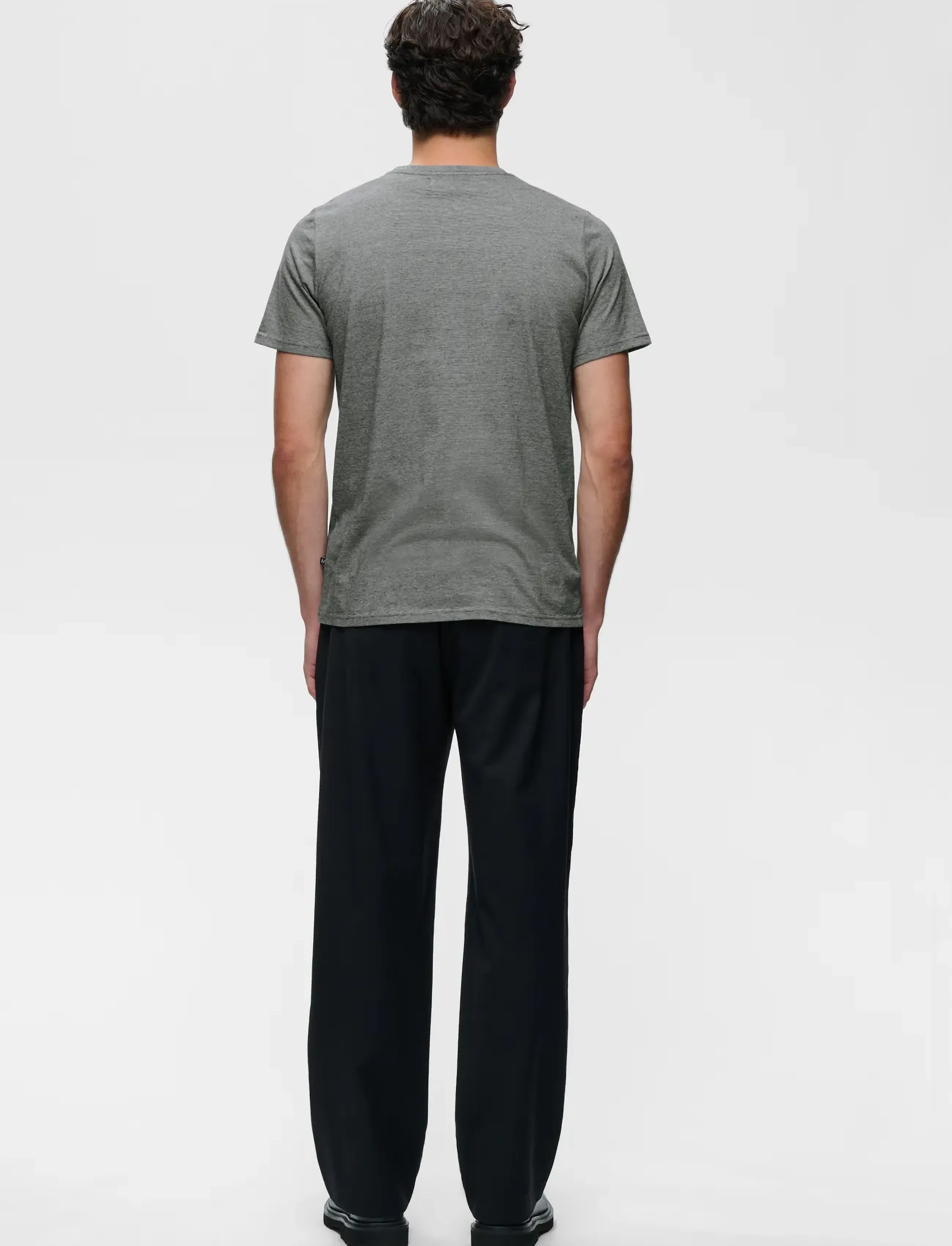 Matinique - Jermane - kurzärmelige t-shirts - scarab - 3