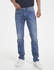 Matinique - Priston - džinsa bikses ar tievām starām - medium denim - 6
