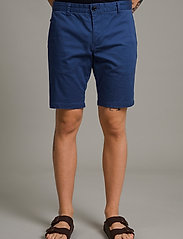 Matinique - MApristu SH - chinos shorts - dust blue - 2