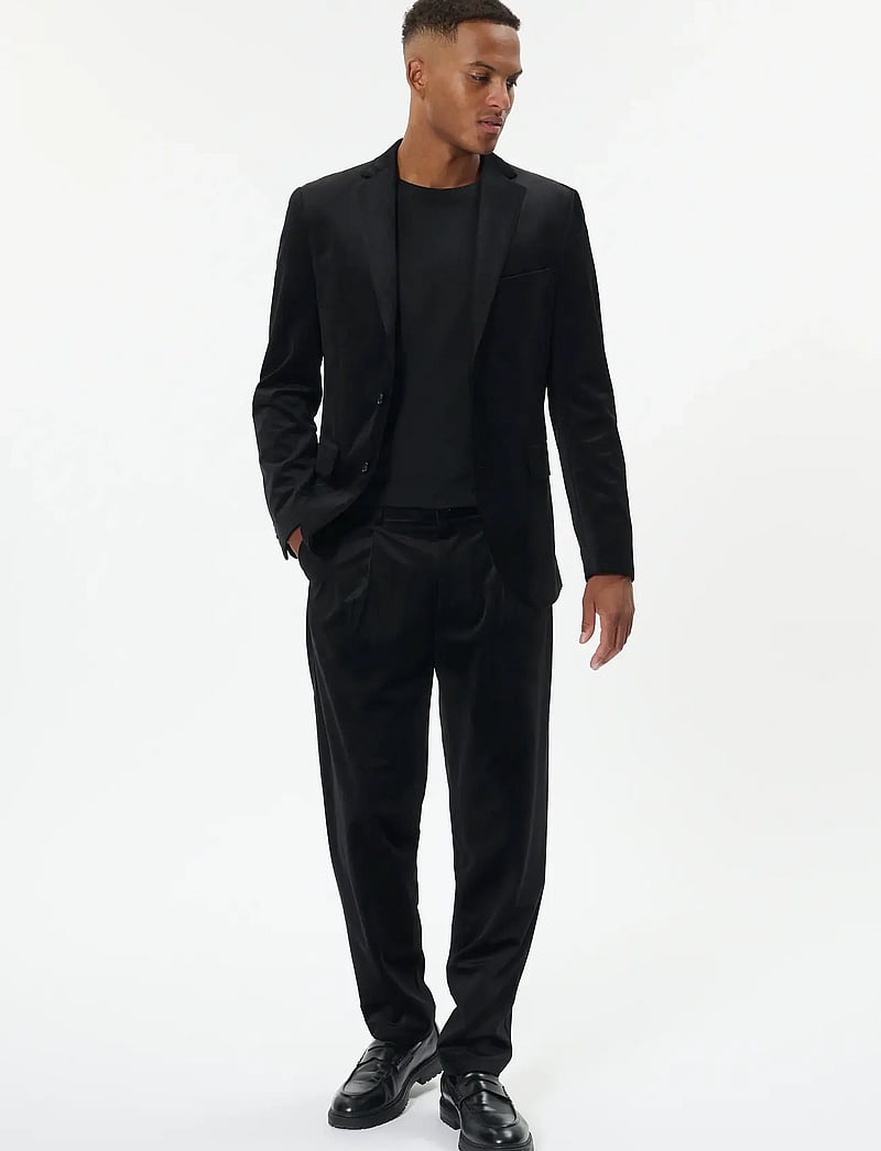 Matinique - MAgeorge F - enkelknäppta kavajer - black - 3