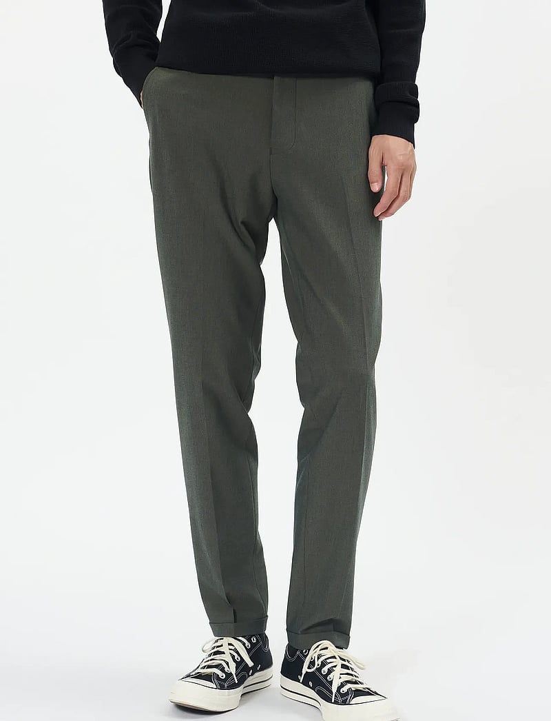 Matinique - MAliam Pant - anzugshosen - deep forest melange - 0