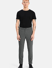 Matinique - MAliam Pant - suit trousers - medium grey melange - 3