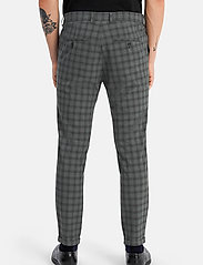 Matinique - MAliam Pant - suit trousers - medium grey melange - 4