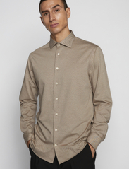 Matinique - MAmarc N - basic shirts - simply taupe - 2
