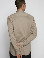 Matinique - MAmarc N - basic shirts - simply taupe - 4