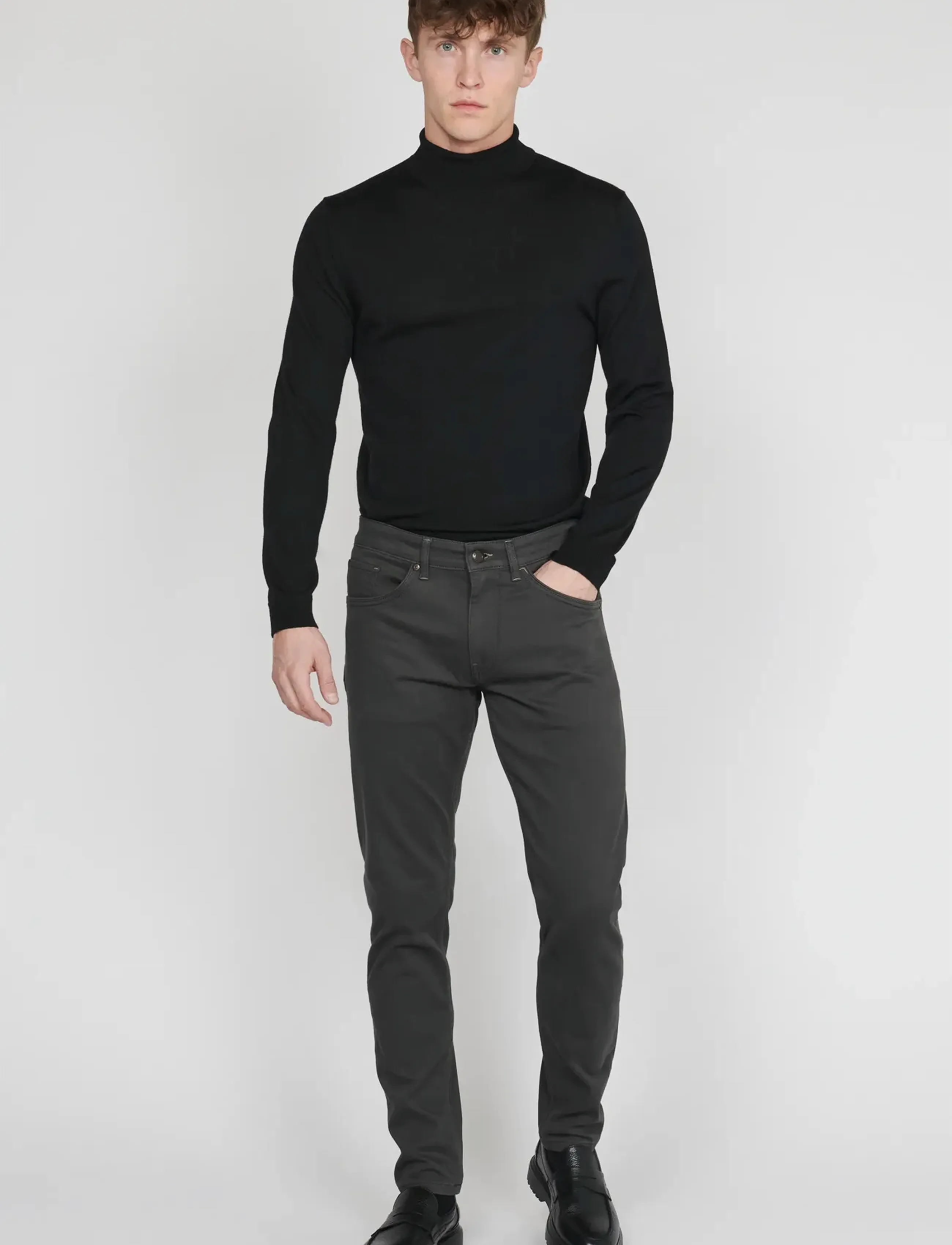 Matinique - MApete - kitsad teksad - black oyster - 3