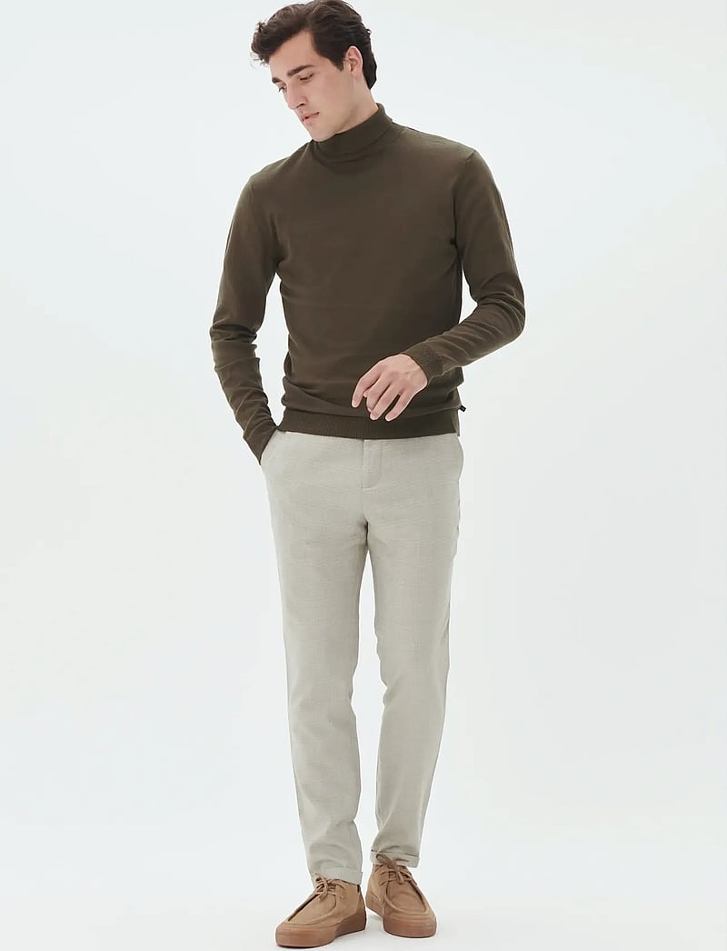 Matinique - MAparcusman - poolokaulus - turkish coffee - 3