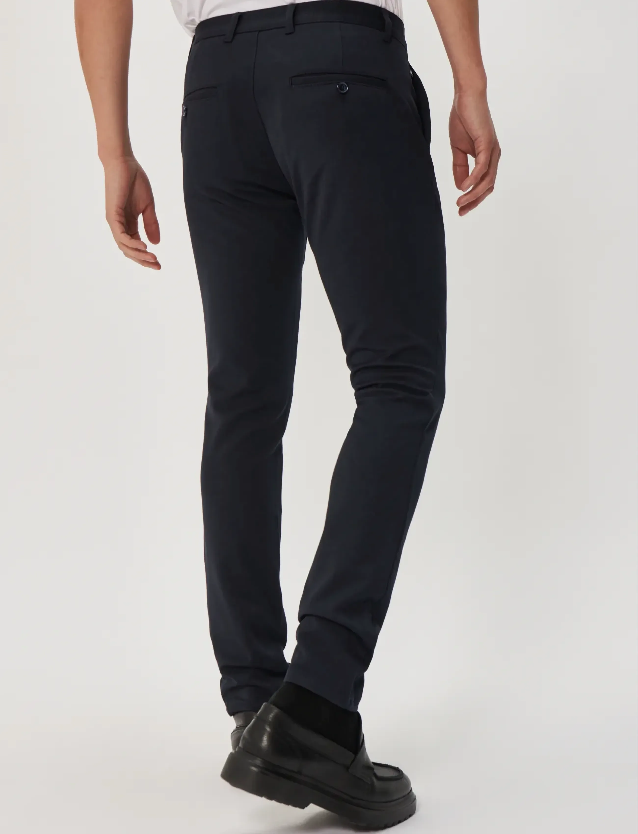 Matinique - MAjens Pants - casual byxor - deep navy - 4