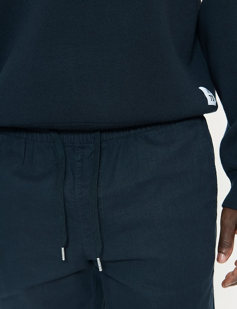 Matinique - MAbarton Pant - leinenhosen - dark navy - 5