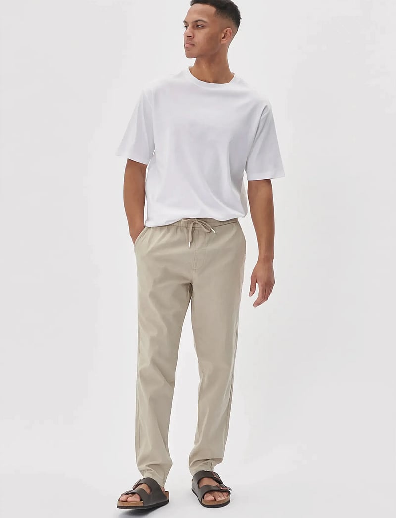 Matinique - MAbarton Pant - leinenhosen - plaza taupe - 3