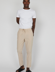 Matinique - MAbarton Pant - hørbukser - simply taupe - 3