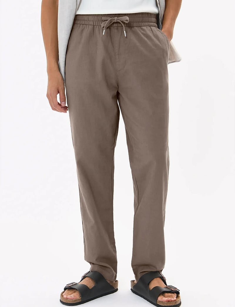 Matinique - MAbarton Pant - linased püksid - walnut - 0