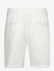 Matinique - MAbarton Short - linased lühikesed püksid - broken white - 1