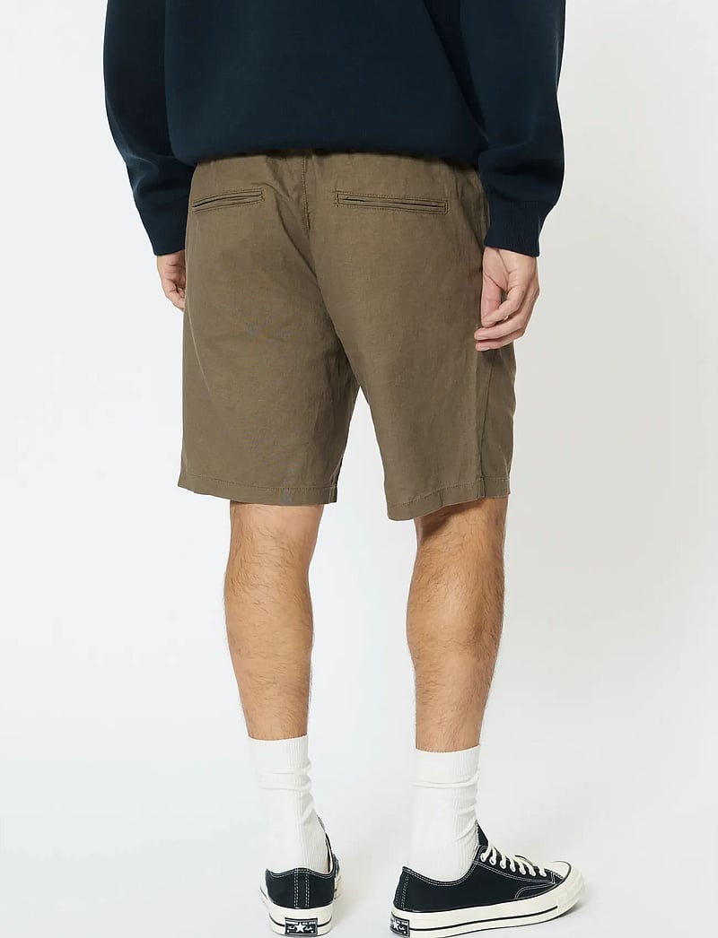 Matinique - MAbarton Short - hørshorts - brown soil - 4