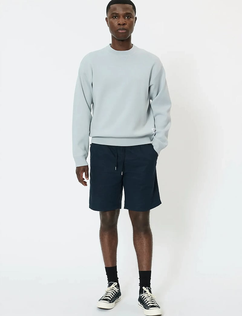 Matinique - MAbarton Short - linased lühikesed püksid - dark navy - 3