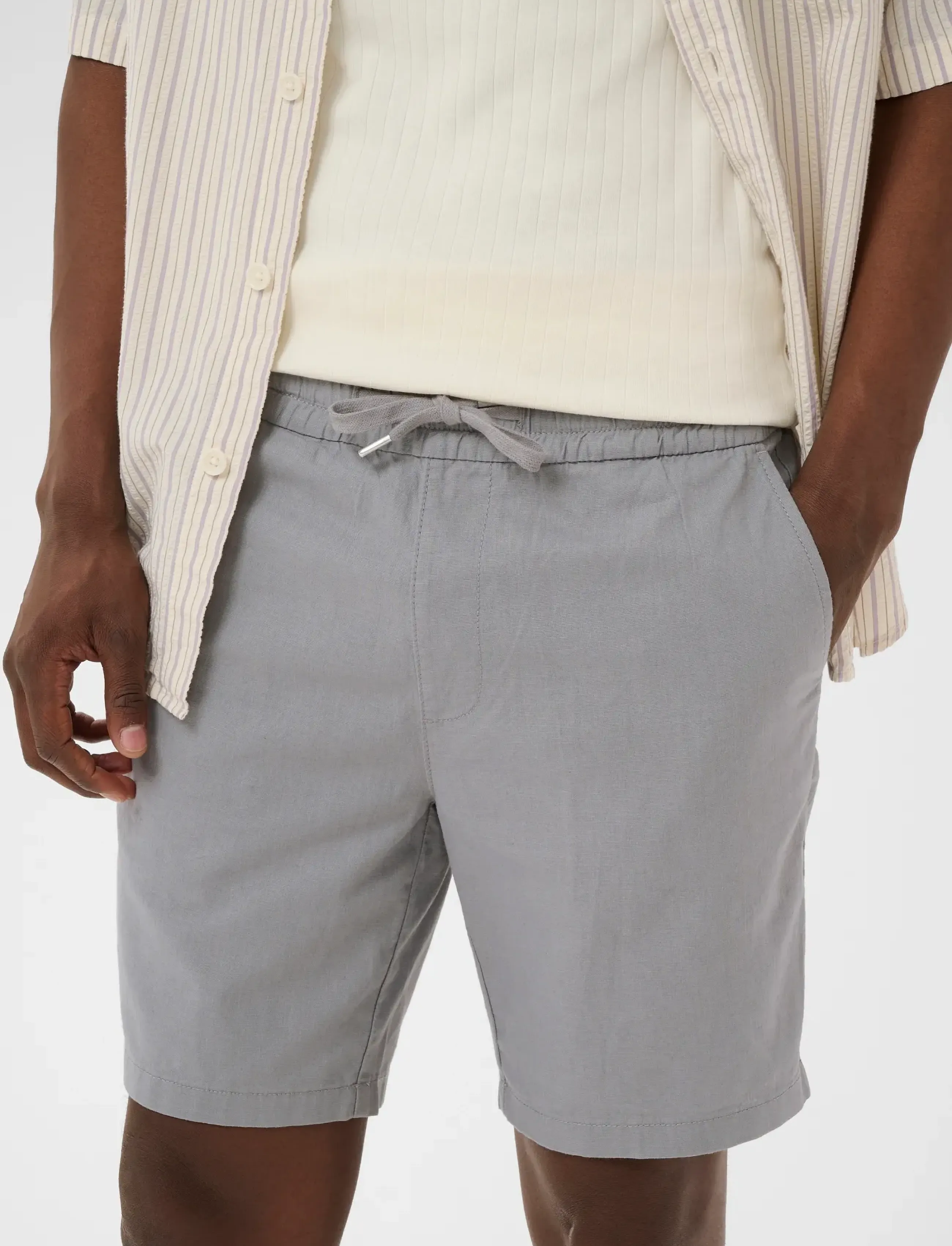 Matinique - MAbarton Short - linen shorts - mist grey - 4