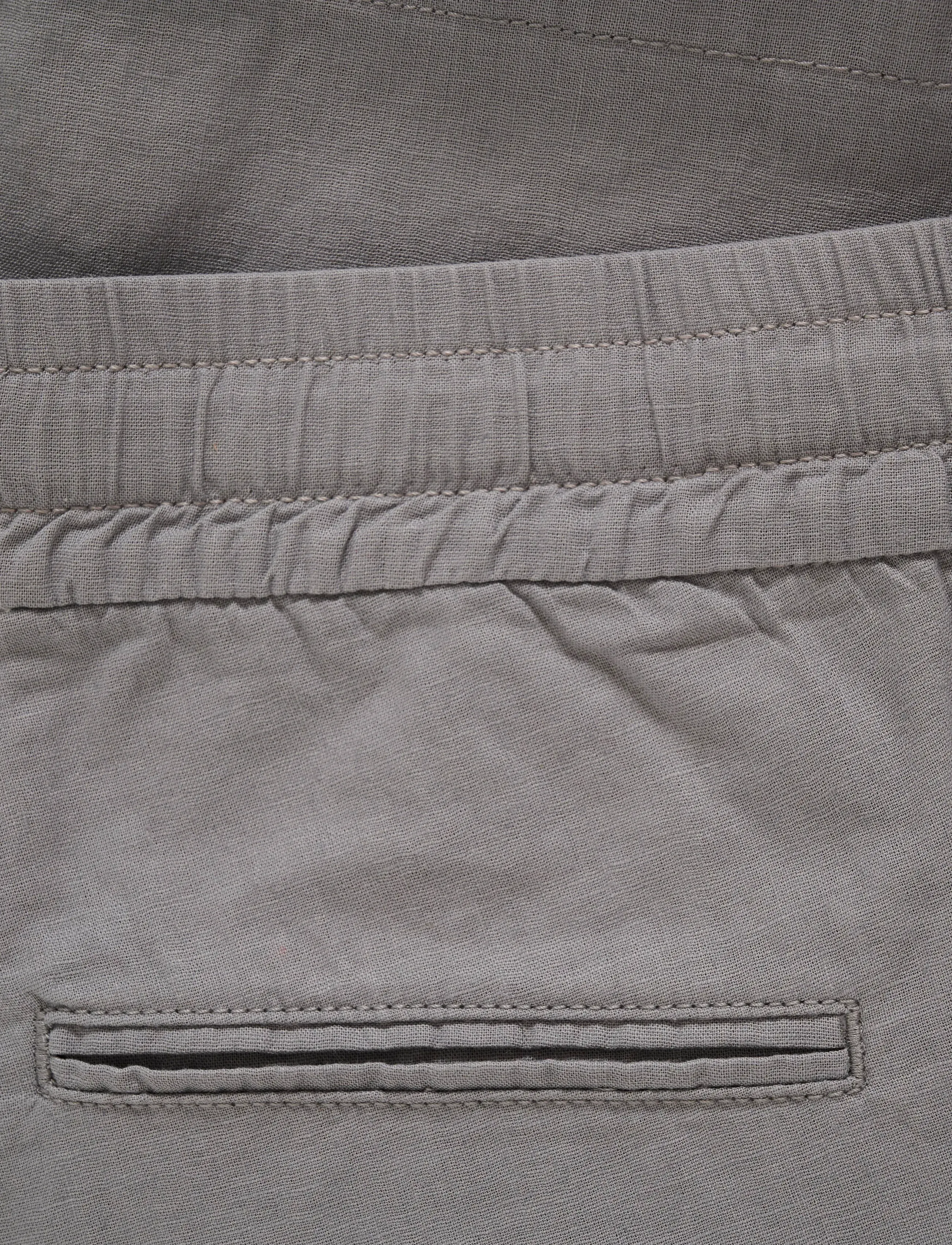 Matinique - MAbarton Short - linen shorts - mist grey - 5