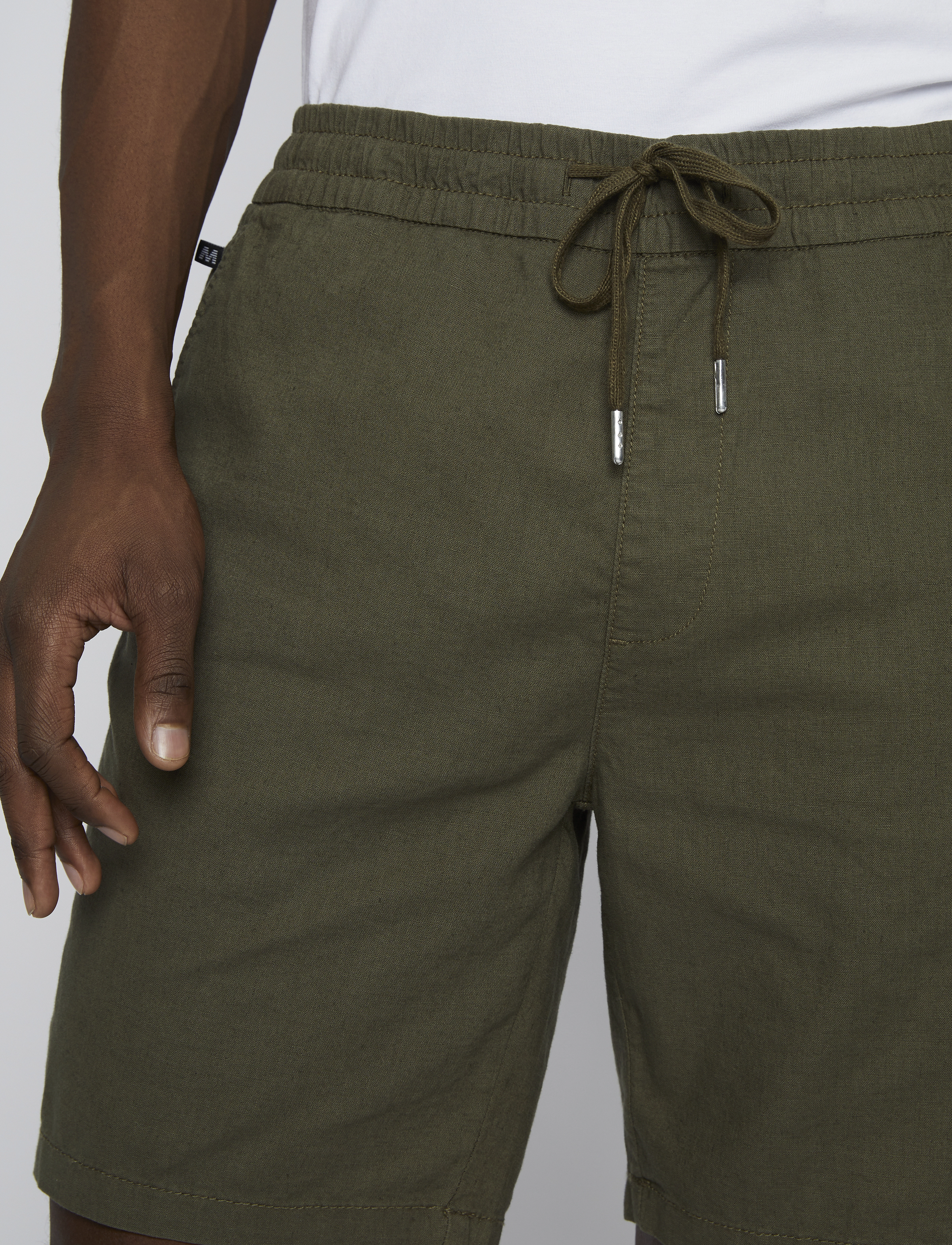 Matinique - MAbarton Short - leinen-shorts - olive night - 5