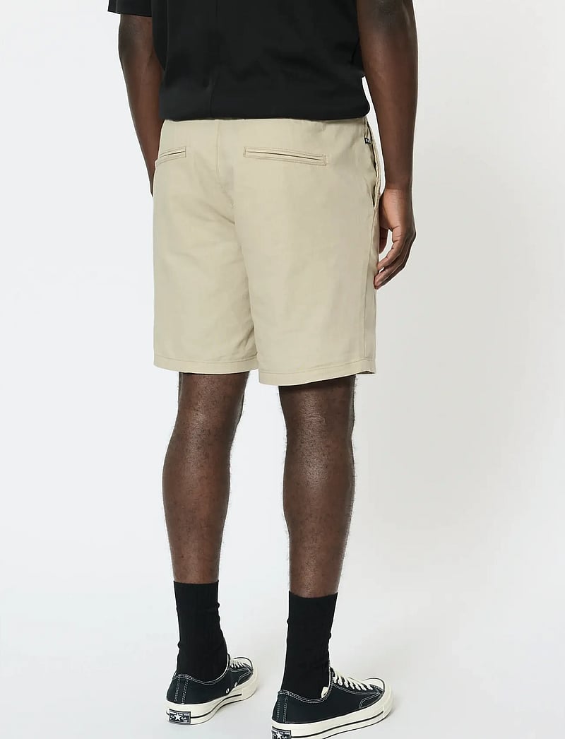 Matinique - MAbarton Short - leinen-shorts - plaza taupe - 4