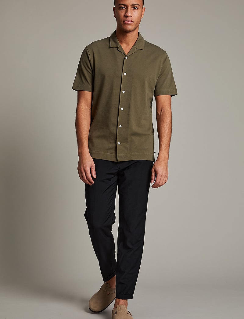 Matinique - MAtrostol Resort 2 - lühikeste varrukatega särgid - olive night - 3