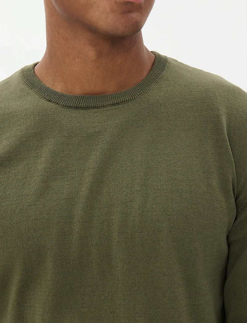 Matinique - MAJones - rundhals - olive night - 5