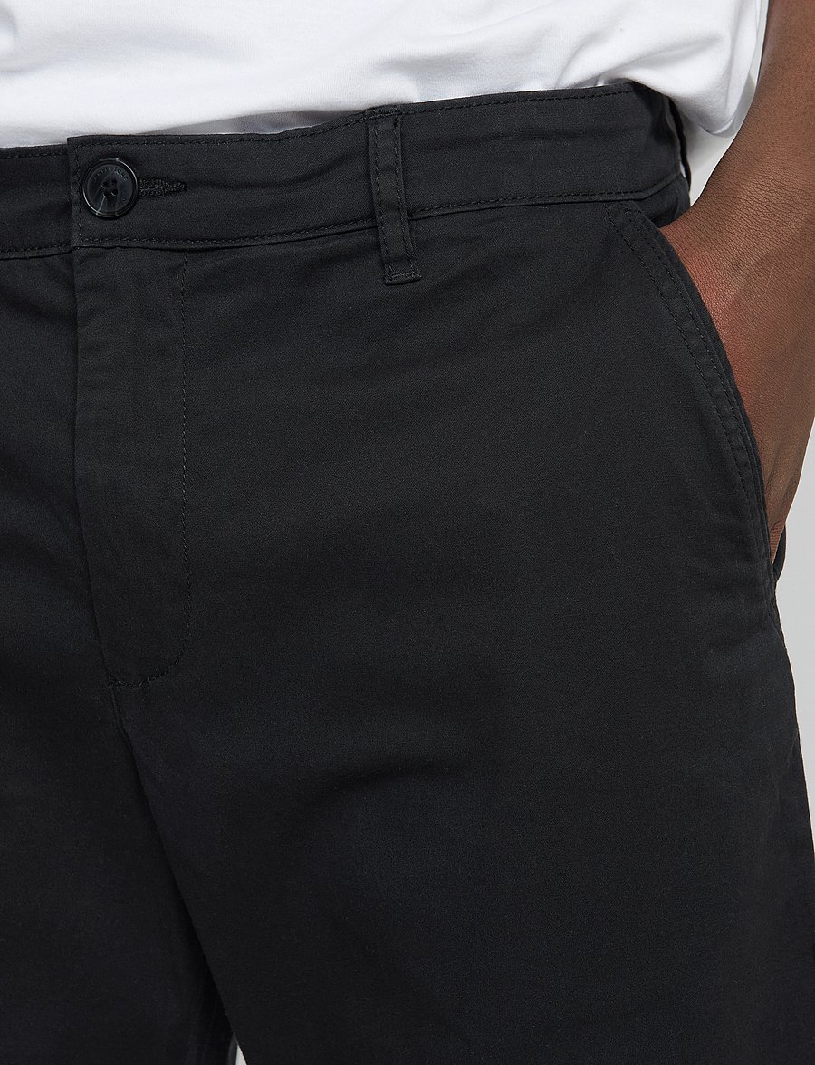 Matinique - MAthomas Short - lühikesed chino-püksid - black - 5