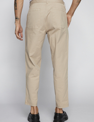 Matinique - MAcolton P Pant - chinos - simply taupe - 4