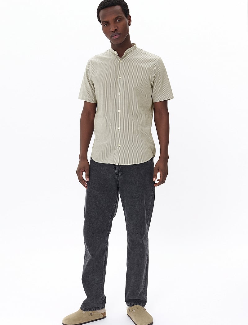 Matinique - MAtrostol China SS - lühikeste varrukatega särgid - light army - 2